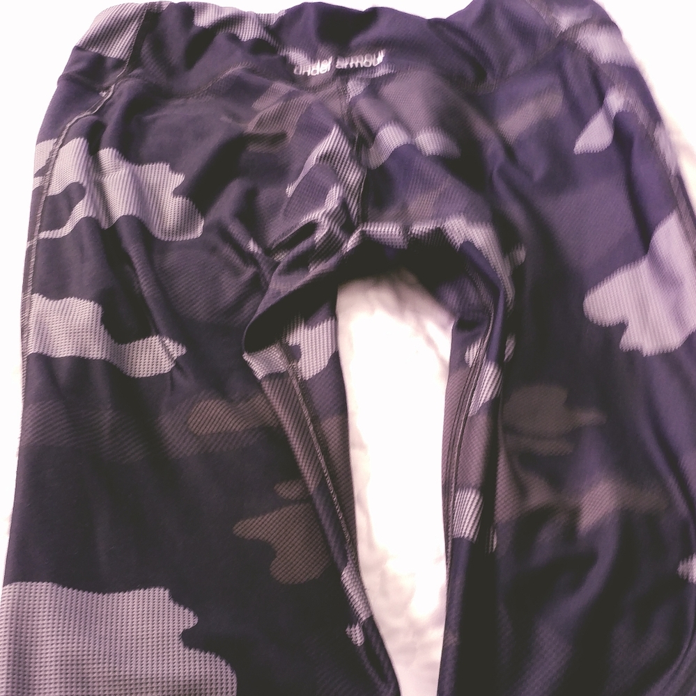 Under Capri leggings